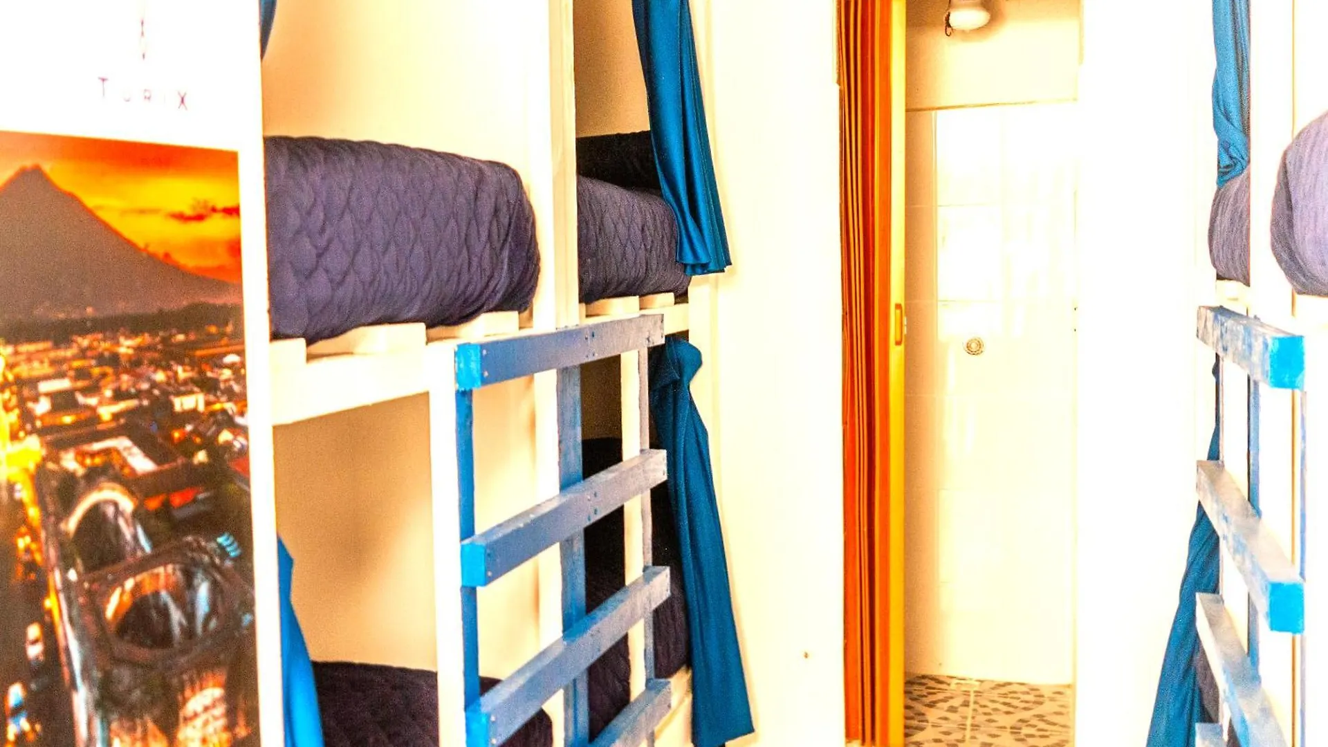 Kamazoztz Hostel And Travel 안티구아 과테말라 과테말라